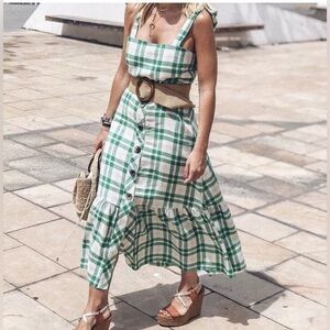 ZARA GREEN CHECKED LONG DRESS WITH SHOULDER TIES AND BUTTONS. SIZE Small